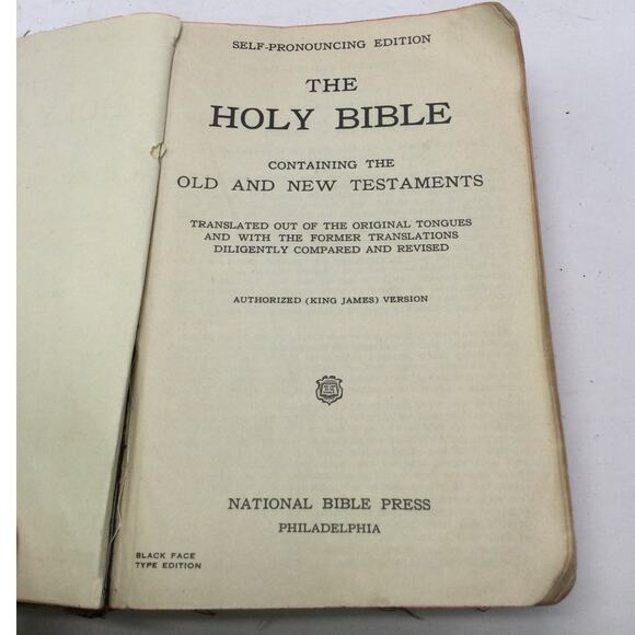 Antique Bible English Old and New Self Pronouncing Edition KJ version - Picture 4 of 9